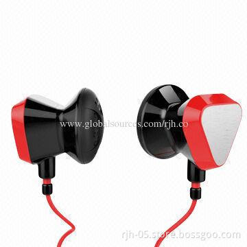 Customized Earphones, 2014 Hot Selling, OEM and ODM Orders Highly Welcomed